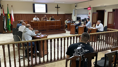 Câmara aprova reajuste no cartão-alimentação dos servidores públicos do Poder Executivo.